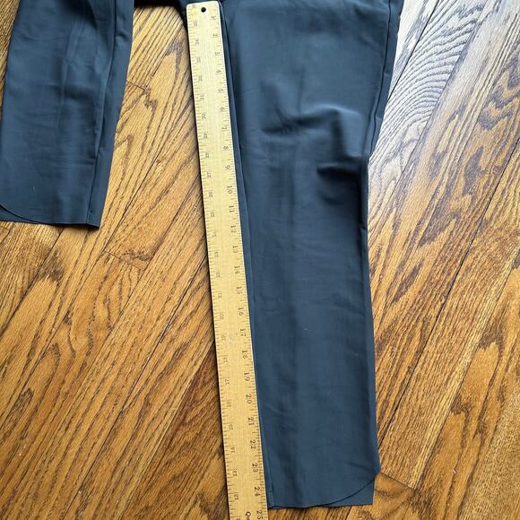 Athleta Stellar Pants Trousers Leggings Gray Green Crop Zip Pockets Size M - Picture 9 of 13